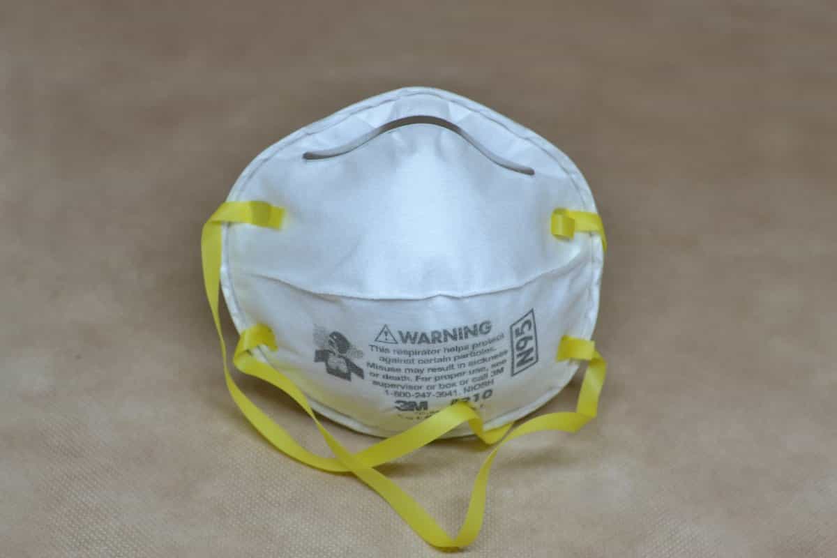 Mascarilla 3M 8210 tipo N95