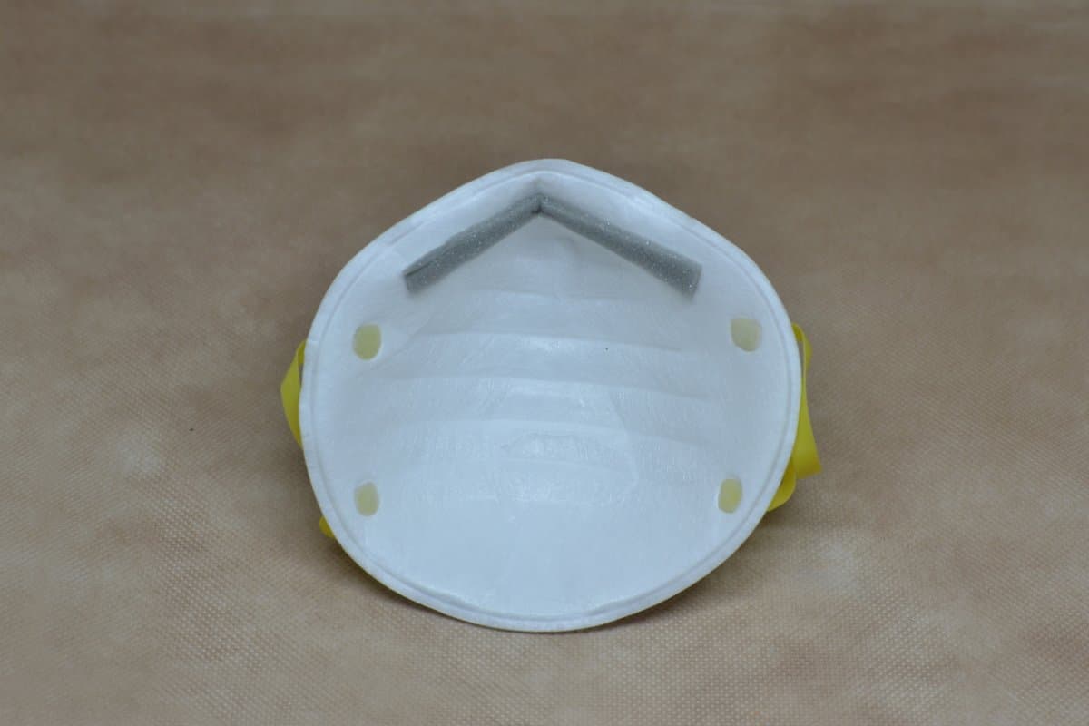 Mascarilla 3M 8210 tipo N95 - Imagen 2