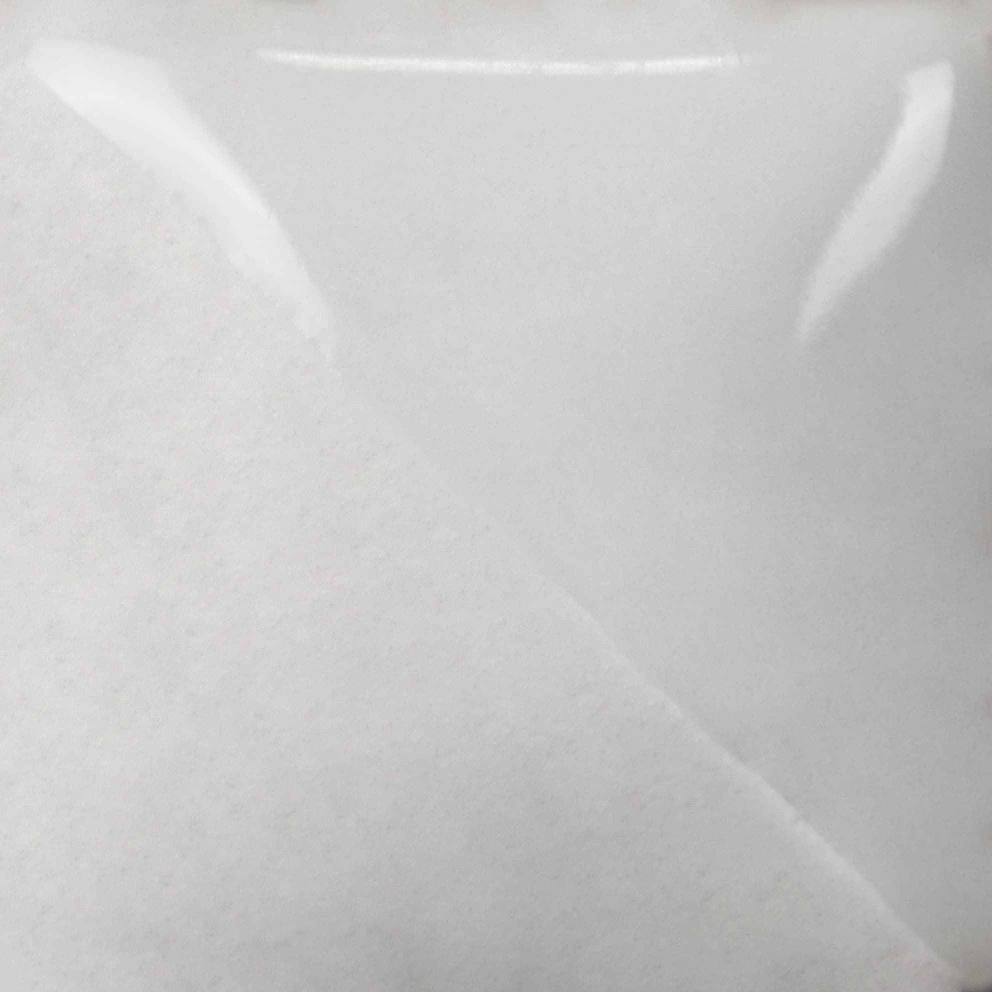 UG0514 - China White - 4 oz - Imagen 3